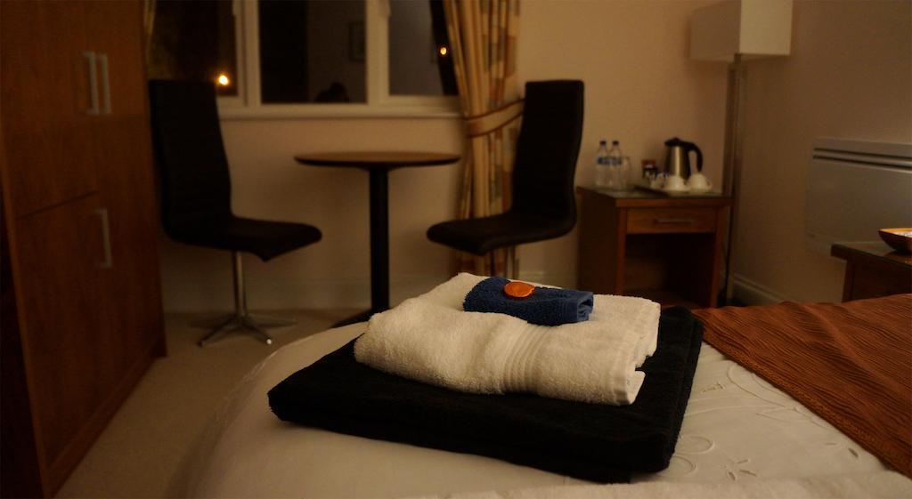 The Lyn Valley Guest House Lynton Habitación foto
